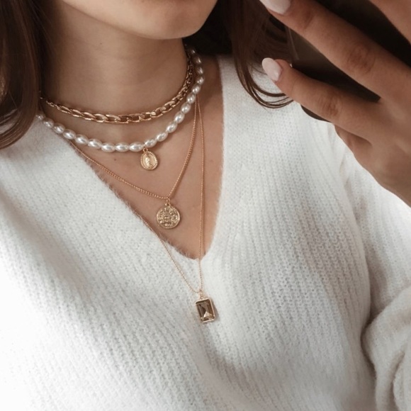 Closing SALE!Pearl, gold multilayered necklace - Picture 3 of 8